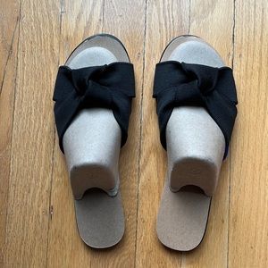 Rothy’s Shoes | NIB | The Knot Flat Sandals in Size 6, Black